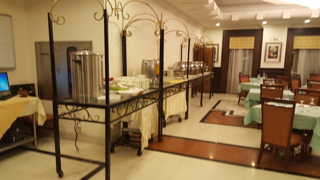 Meal service for pilgrims at the Haj accommodation food court