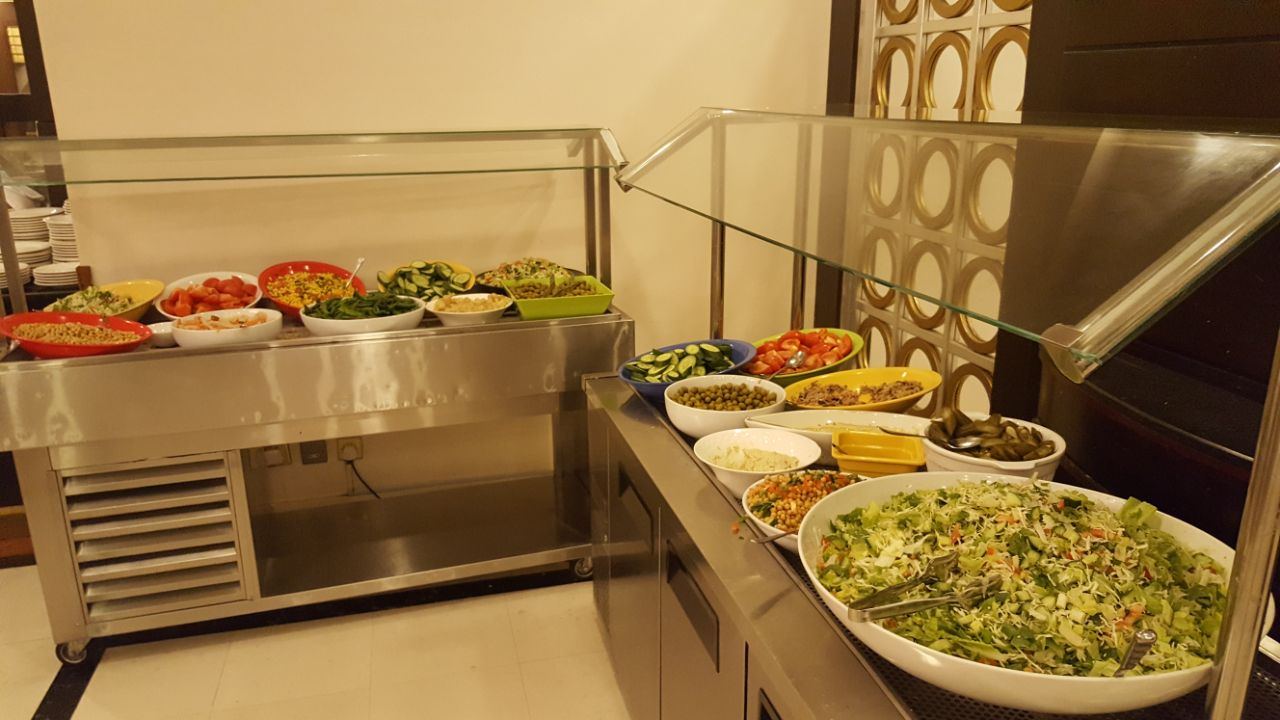 Food court facilities for pilgrims at Haj accommodation